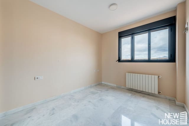 2 soveværelse Lejlighed til salg i Vistahermosa, Alicante by med swimmingpool garage - € 360.000 (Ref: 9669824)