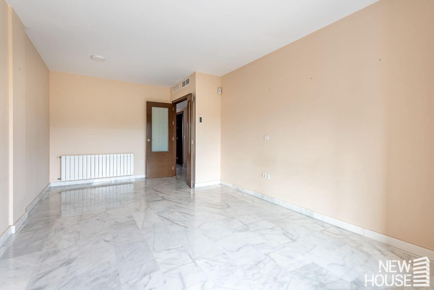 2 soveværelse Lejlighed til salg i Alicante by med swimmingpool garage - € 360.000 (Ref: 9669824)