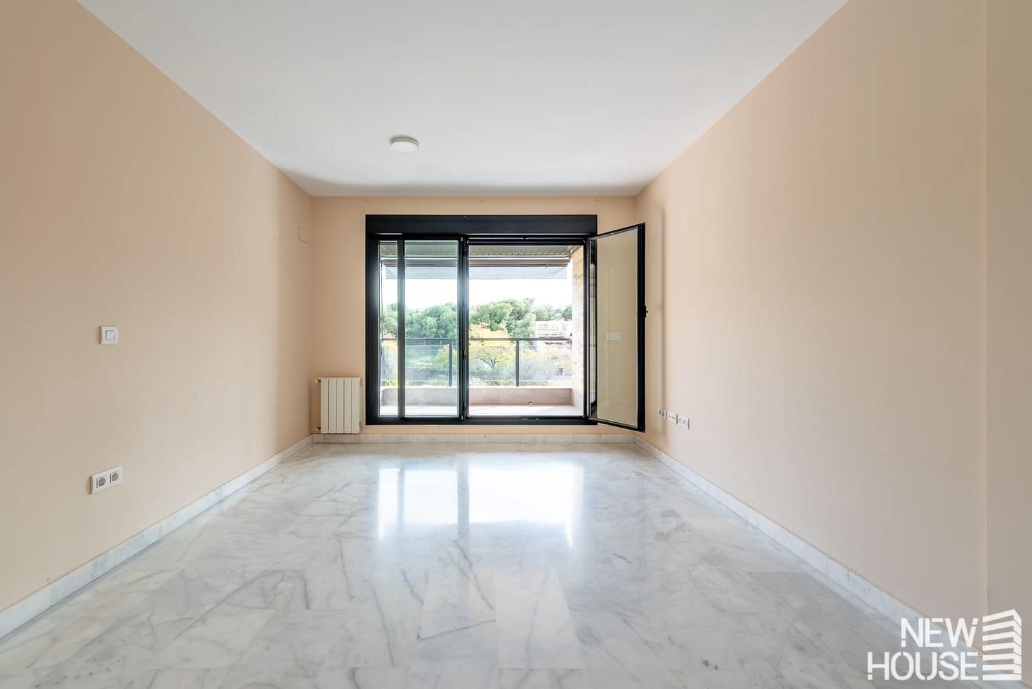 2 soveværelse Lejlighed til salg i Alicante by med swimmingpool garage - € 360.000 (Ref: 9669824)