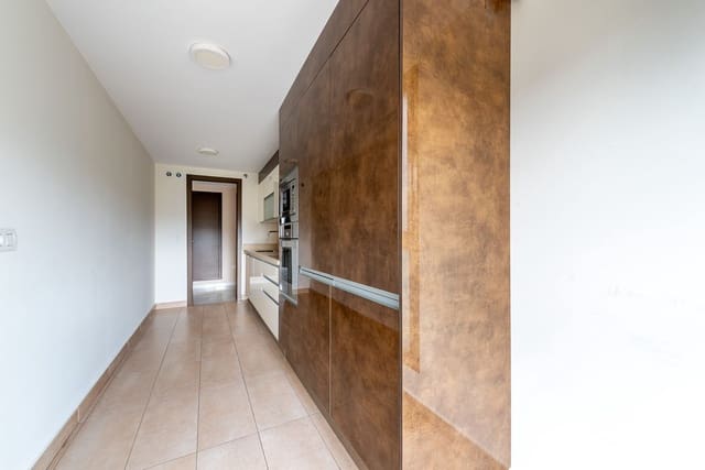 2 soveværelse Lejlighed til salg i Vistahermosa, Alicante by med swimmingpool garage - € 360.000 (Ref: 9669824)