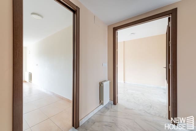 2 soveværelse Lejlighed til salg i Vistahermosa, Alicante by med swimmingpool garage - € 360.000 (Ref: 9669824)