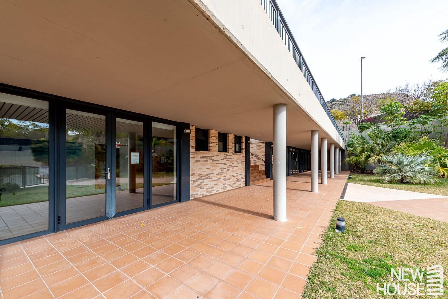 2 soveværelse Lejlighed til salg i Alicante by med swimmingpool garage - € 360.000 (Ref: 9669824)