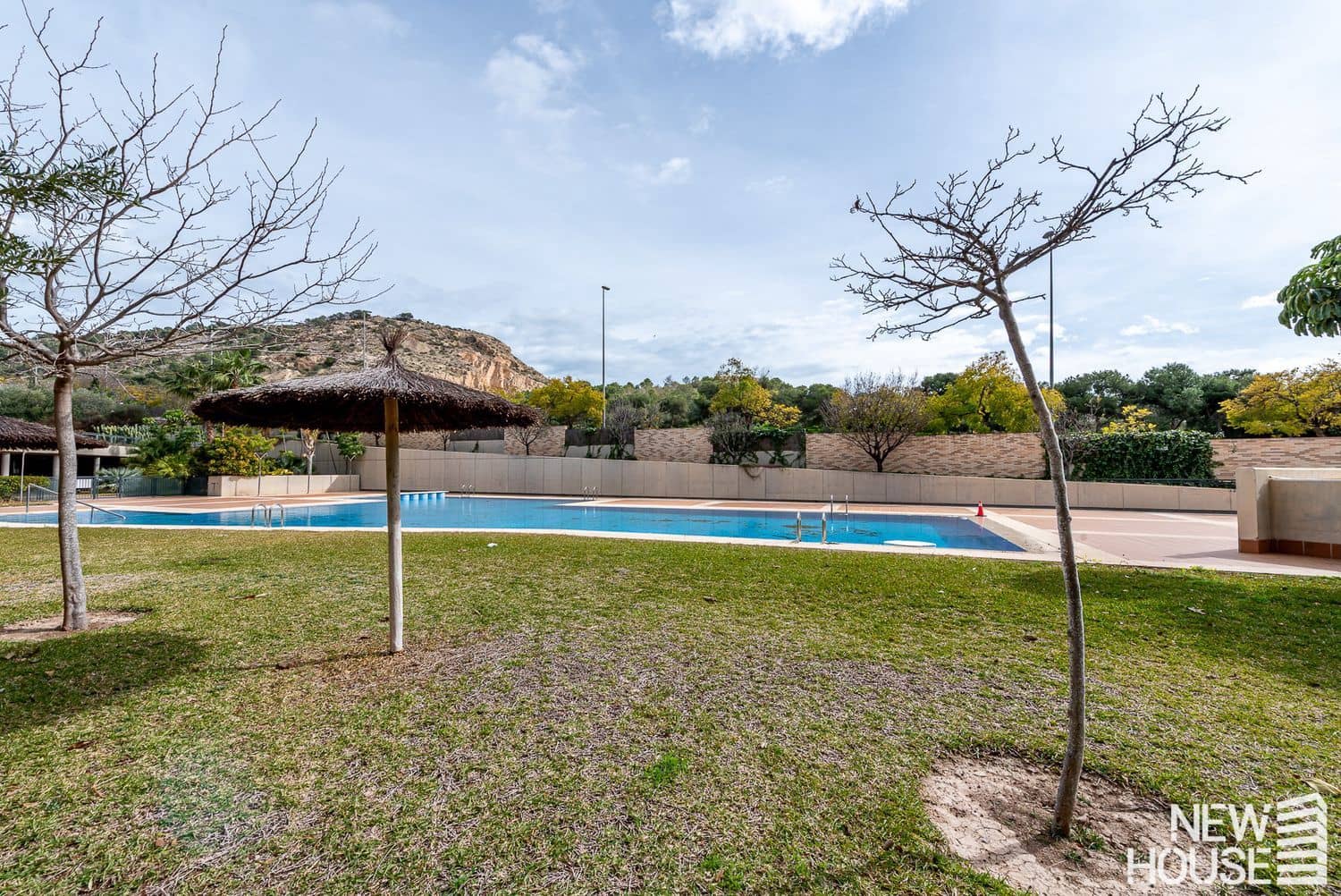 2 soveværelse Lejlighed til salg i Alicante by med swimmingpool garage - € 360.000 (Ref: 9669824)