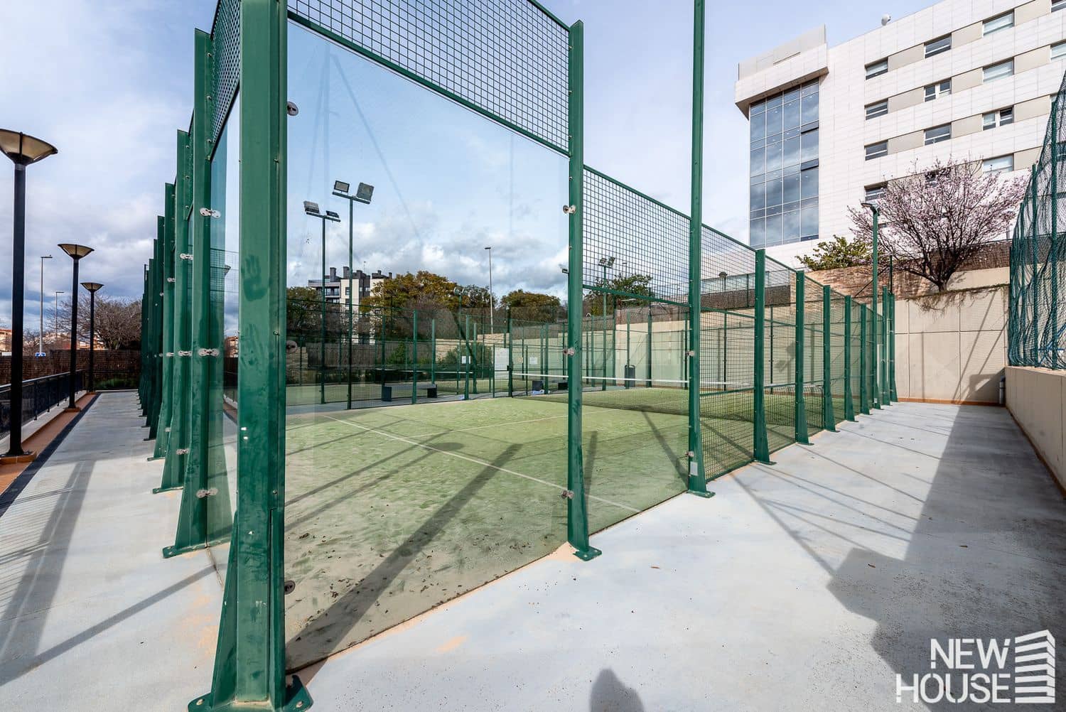 2 soveværelse Lejlighed til salg i Alicante by med swimmingpool garage - € 360.000 (Ref: 9669824)