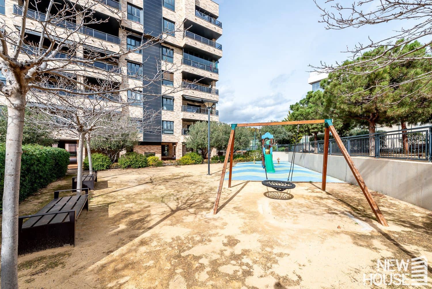 2 soveværelse Lejlighed til salg i Alicante by med swimmingpool garage - € 360.000 (Ref: 9669824)