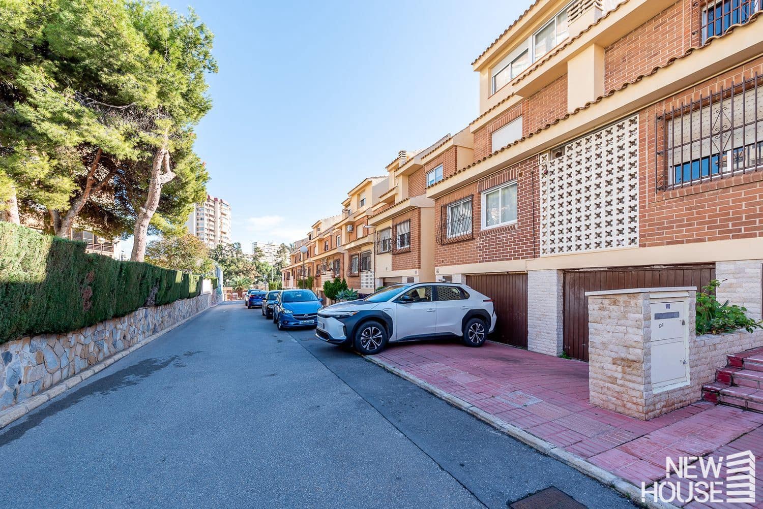 3 bedroom Townhouse for sale in Cabo de las Huertas with pool garage - € 430,000 (Ref: 9669825)