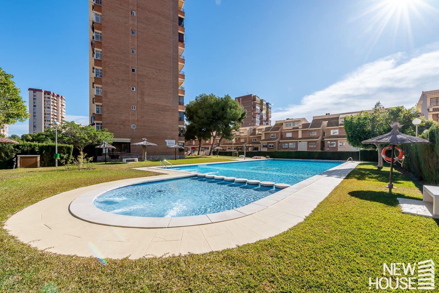 3 bedroom Townhouse for sale in Cabo de las Huertas with pool garage - € 430,000 (Ref: 9669825)