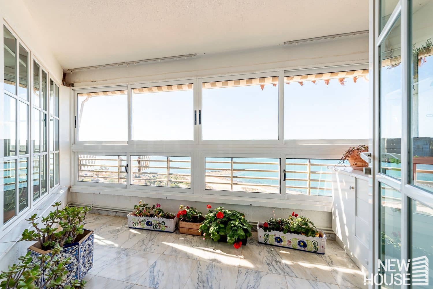 3 chambre Appartement à vendre à Cabo de las Huertas avec piscine garage - 665 000 € (Ref: 9669826)