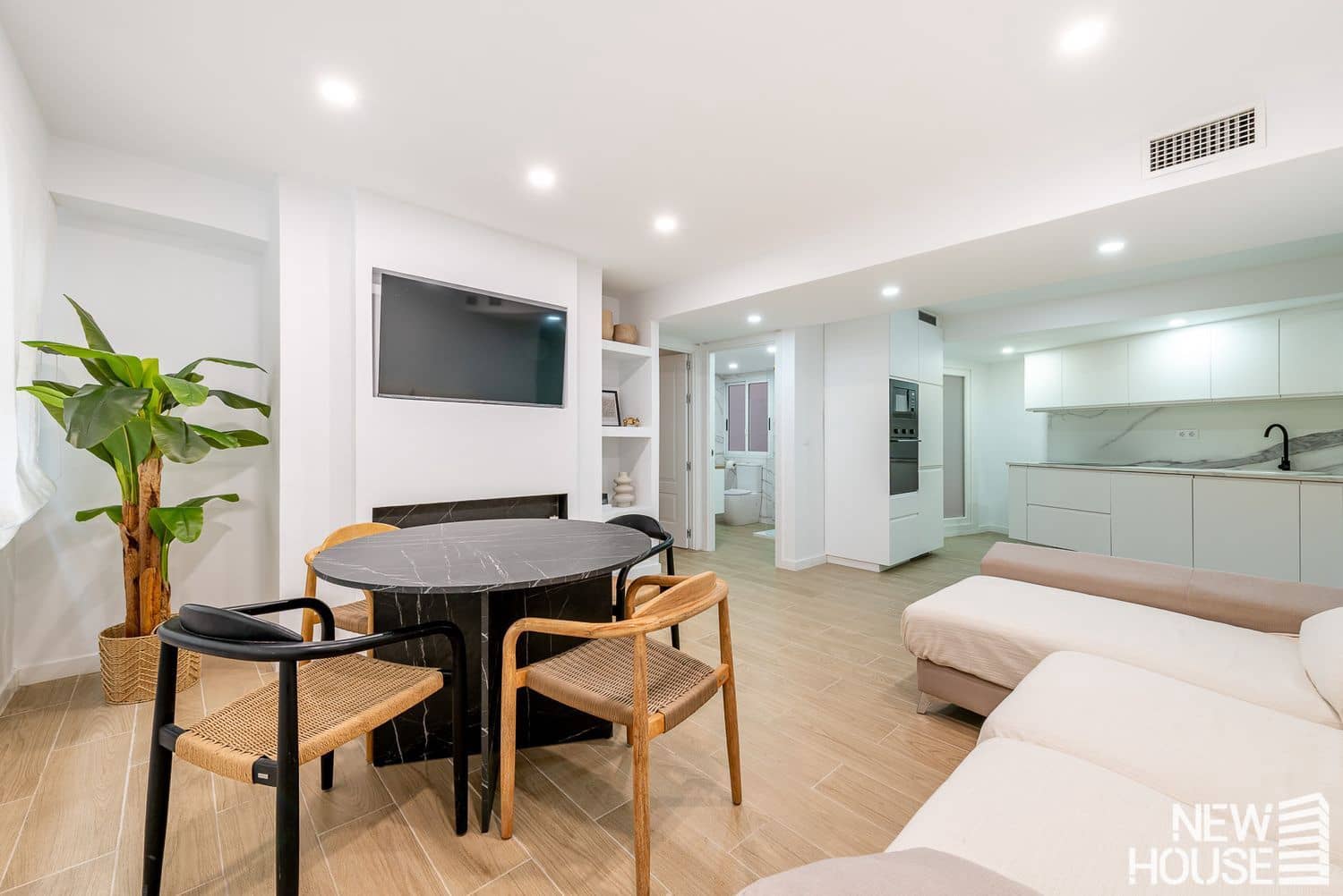 2 soverom Leilighet til salgs i Alicante by med garasje - € 439 900 (Ref: 9669827)