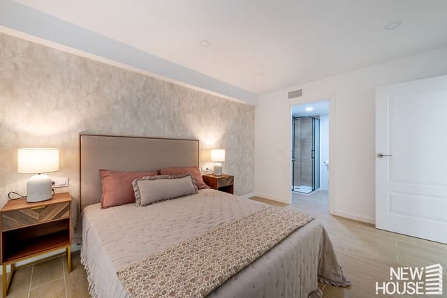 2 chambre Appartement à vendre à Barrio del Centro, Alicante ville avec garage - 439 900 € (Ref: 9669827)