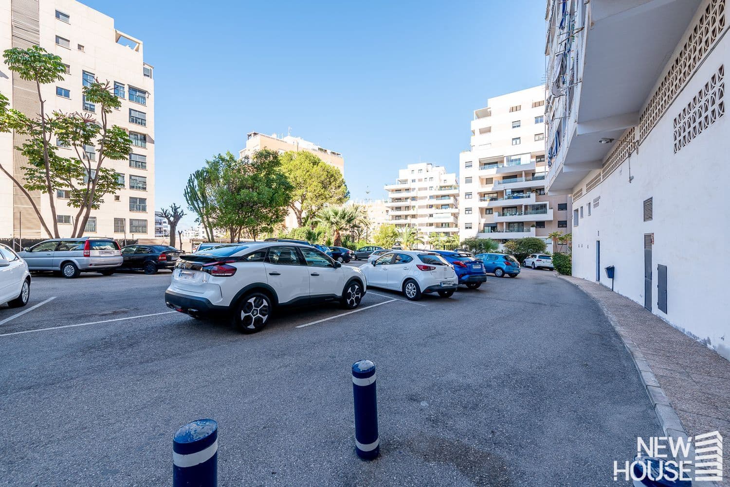 1 slaapkamer Appartement te koop in Playa de San Juan met zwembad garage - € 249.000 (Ref: 9669830)