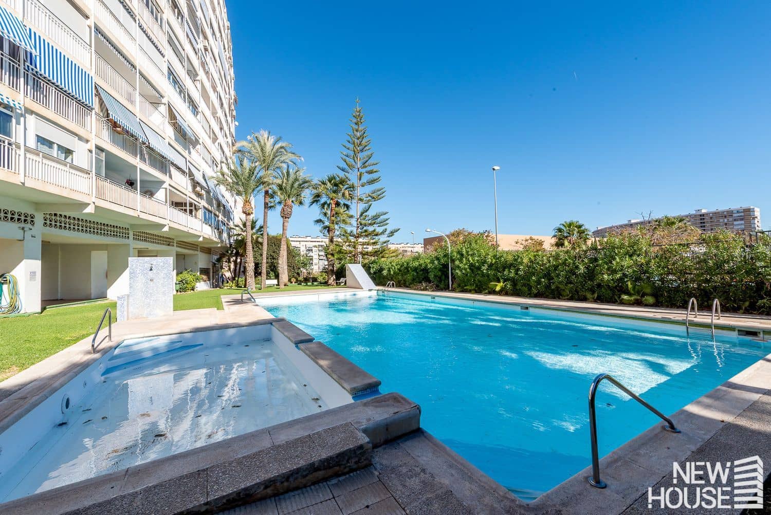 1 slaapkamer Appartement te koop in Playa de San Juan met zwembad garage - € 249.000 (Ref: 9669830)