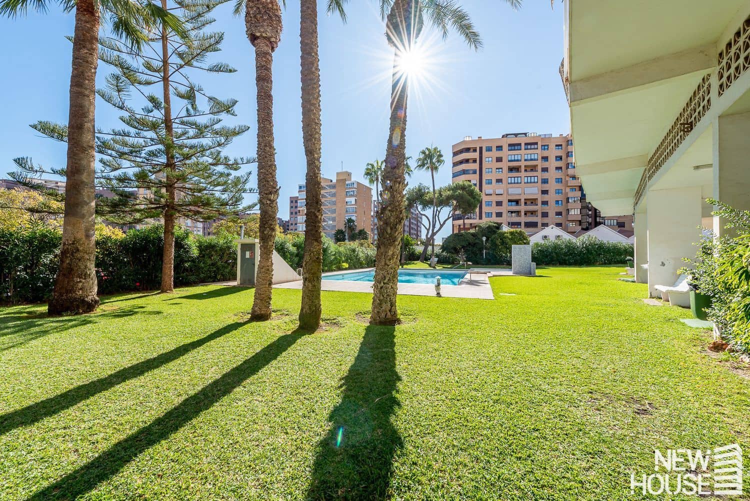 1 slaapkamer Appartement te koop in Playa de San Juan met zwembad garage - € 249.000 (Ref: 9669830)