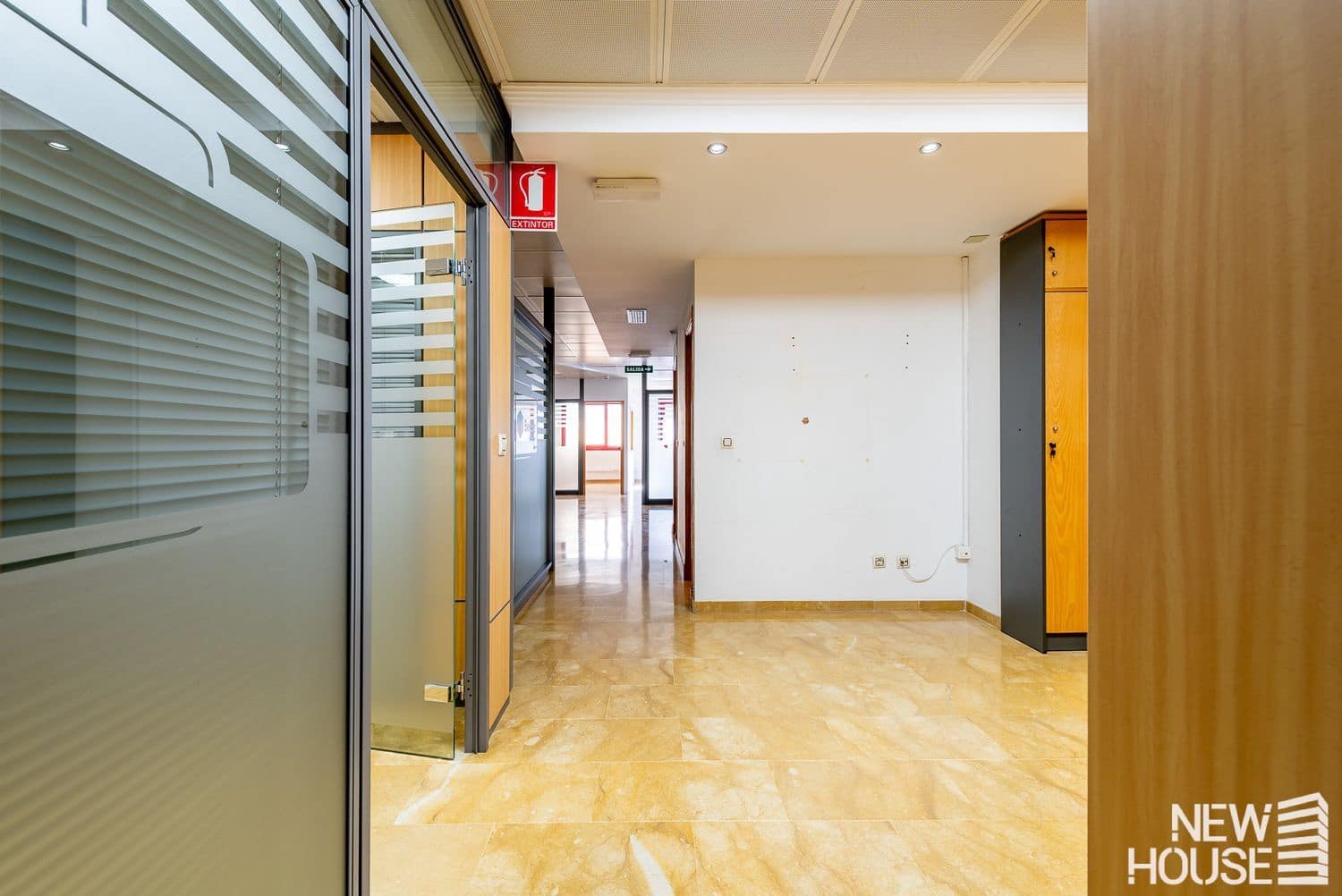 Kontor att hyra i Alicante stad - 1 500 € (Ref: 9669831)