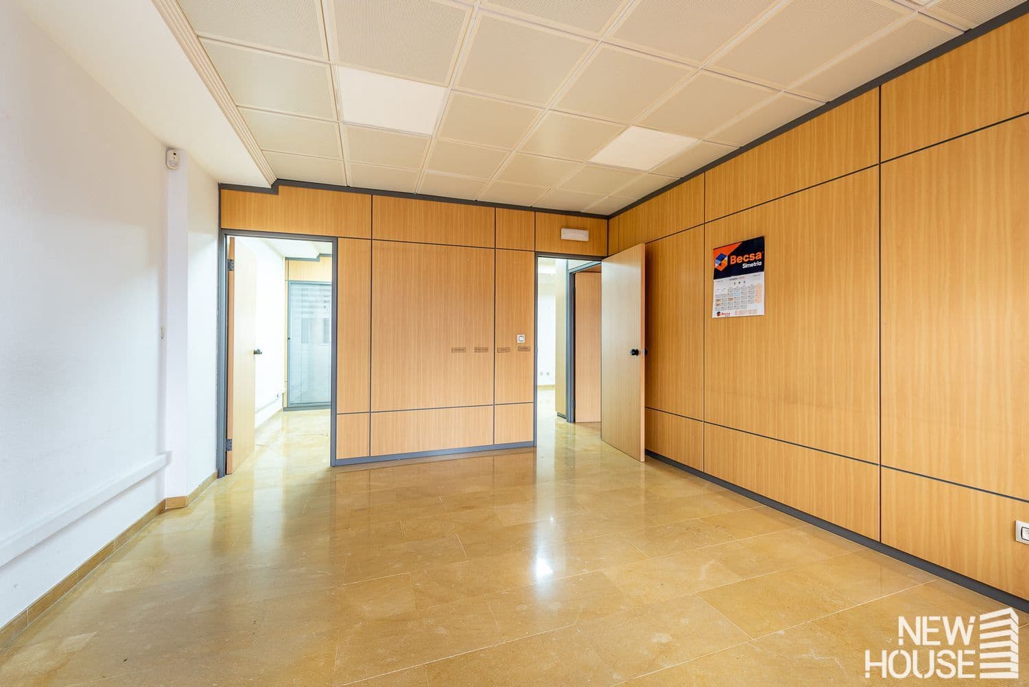 Kontor att hyra i Alicante stad - 1 500 € (Ref: 9669831)