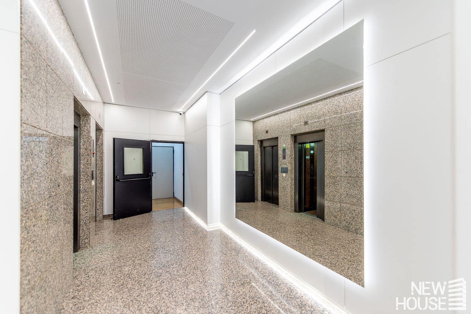 Kontor att hyra i Alicante stad - 1 500 € (Ref: 9669831)