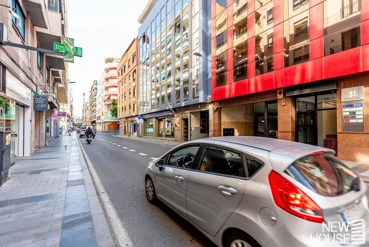 Kontor att hyra i Alicante stad - 1 500 € (Ref: 9669831)