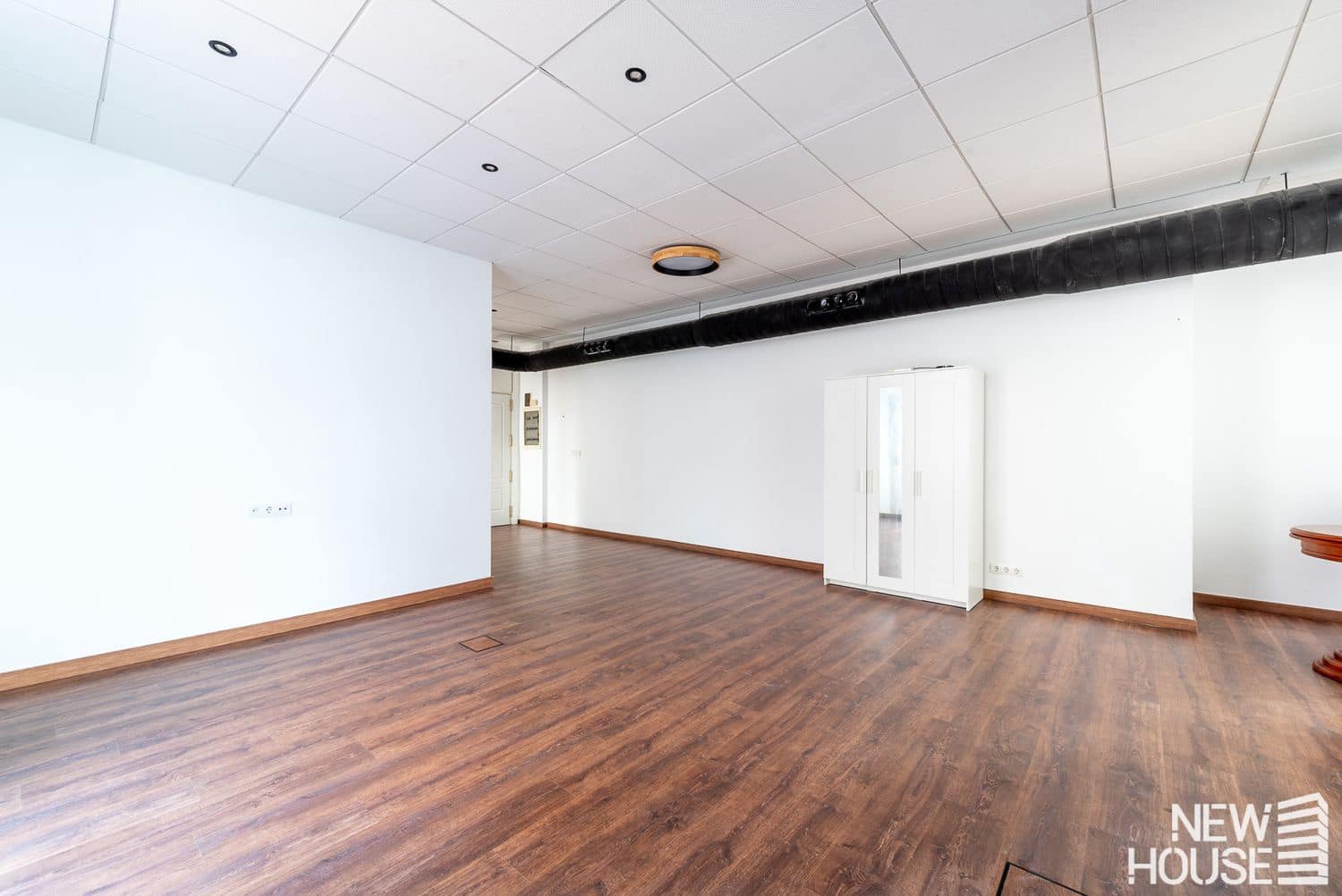 Appartement de 4 chambres à louer à Alicante ville avec garage - 2 000 € (Ref: 9669832)