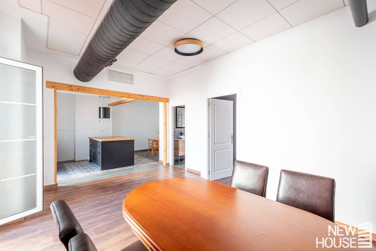 Appartement de 4 chambres à louer à Alicante ville avec garage - 2 000 € (Ref: 9669832)