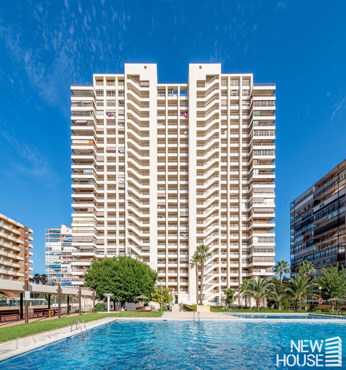 3 sypialnia Apartament na sprzedaż w Playa de San Juan z basenem garażem - 595 000 € (Ref: 9669834)