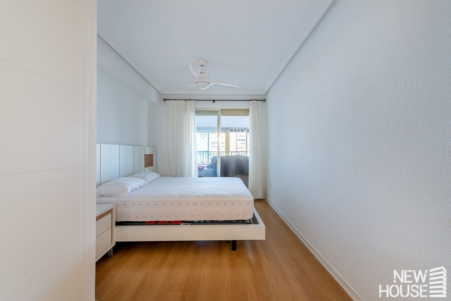 3 sypialnia Apartament na sprzedaż w Playa de San Juan z basenem garażem - 595 000 € (Ref: 9669834)