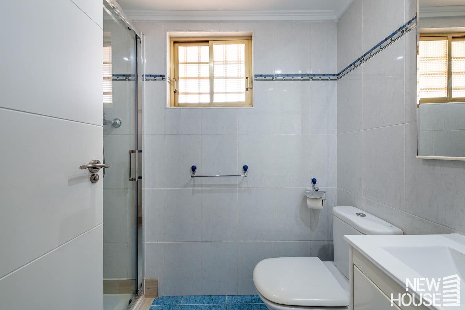 3 sypialnia Apartament na sprzedaż w Playa de San Juan z basenem garażem - 595 000 € (Ref: 9669834)