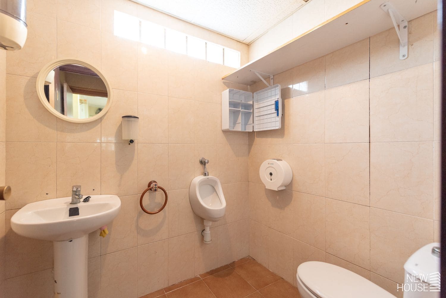 Gewerbe zu verkaufen in Cabo de las Huertas - 90.000 € (Ref: 9669835)