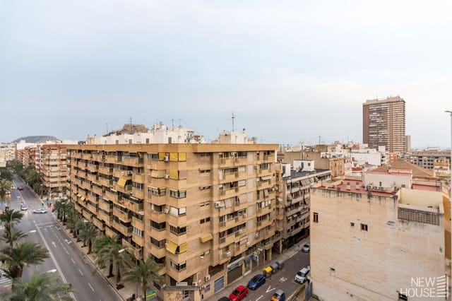3 bedroom Apartment for sale in Ensanche - Diputacion, Alicante / Alacant city with garage - € 400,000 (Ref: 9669837)