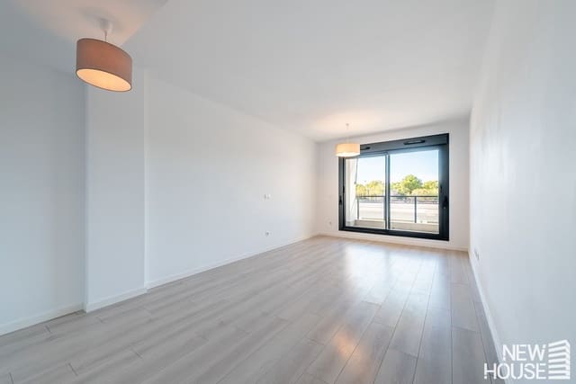2 soverom Leilighet til leie i PAU, Alicante by med svømmebasseng garasje - € 2 000 (Ref: 9669839)