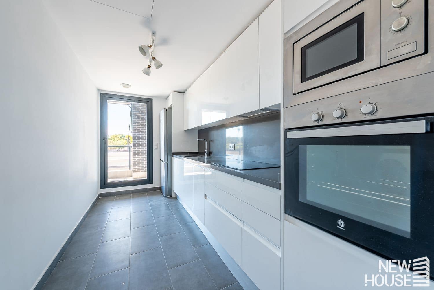 2 camera da letto Appartamento da affittare in Alicante citta con piscina garage - 2.000 € (Rif: 9669839)