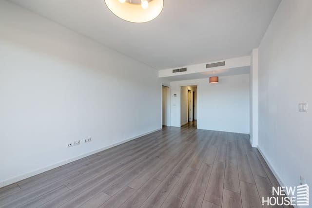 2 soverom Leilighet til leie i PAU, Alicante by med svømmebasseng garasje - € 2 000 (Ref: 9669839)