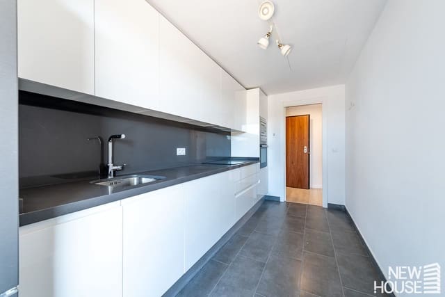 2 soverom Leilighet til leie i PAU, Alicante by med svømmebasseng garasje - € 2 000 (Ref: 9669839)