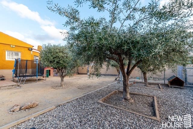 3 sypialnia Willa na sprzedaż w San Vicente / Sant Vicent del Raspeig z basenem garażem - 440 000 € (Ref: 9684126)