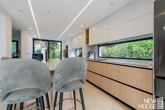 4 soveværelse Villa til salg i Muchamiel / Mutxamel med garage - € 1.300.000 (Ref: 9684129)