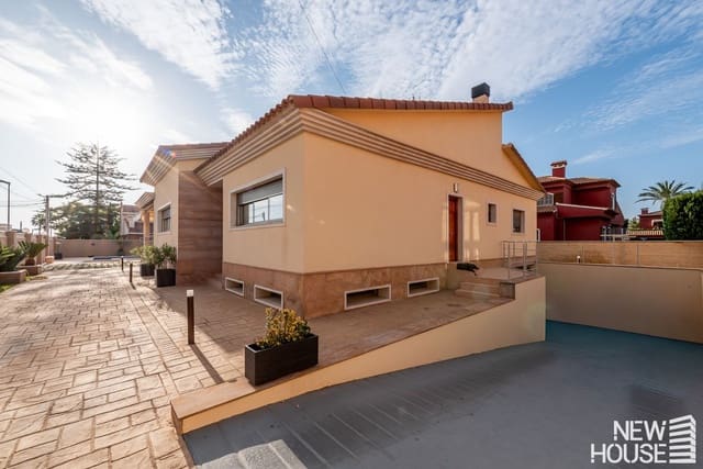 4 bedroom Villa for sale in San Juan de Alicante / Sant Joan d'Alacant with pool garage - € 1,095,000 (Ref: 9684131)