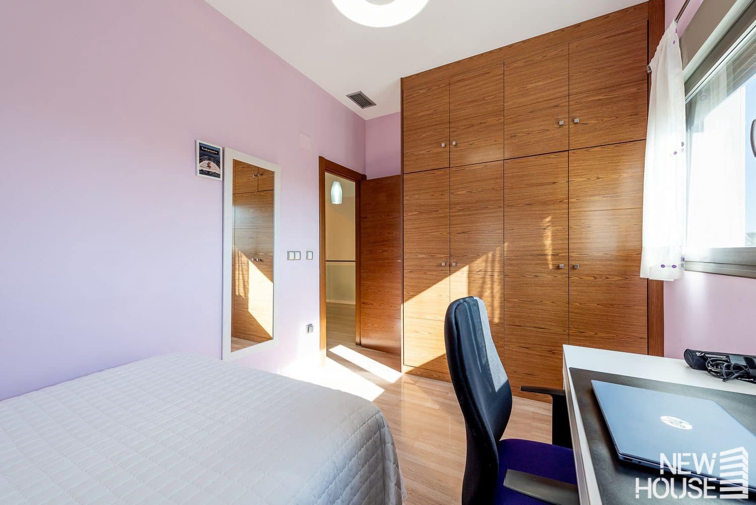 4 bedroom Villa for sale in San Juan de Alicante / Sant Joan d'Alacant with pool garage - € 1,095,000 (Ref: 9684131)