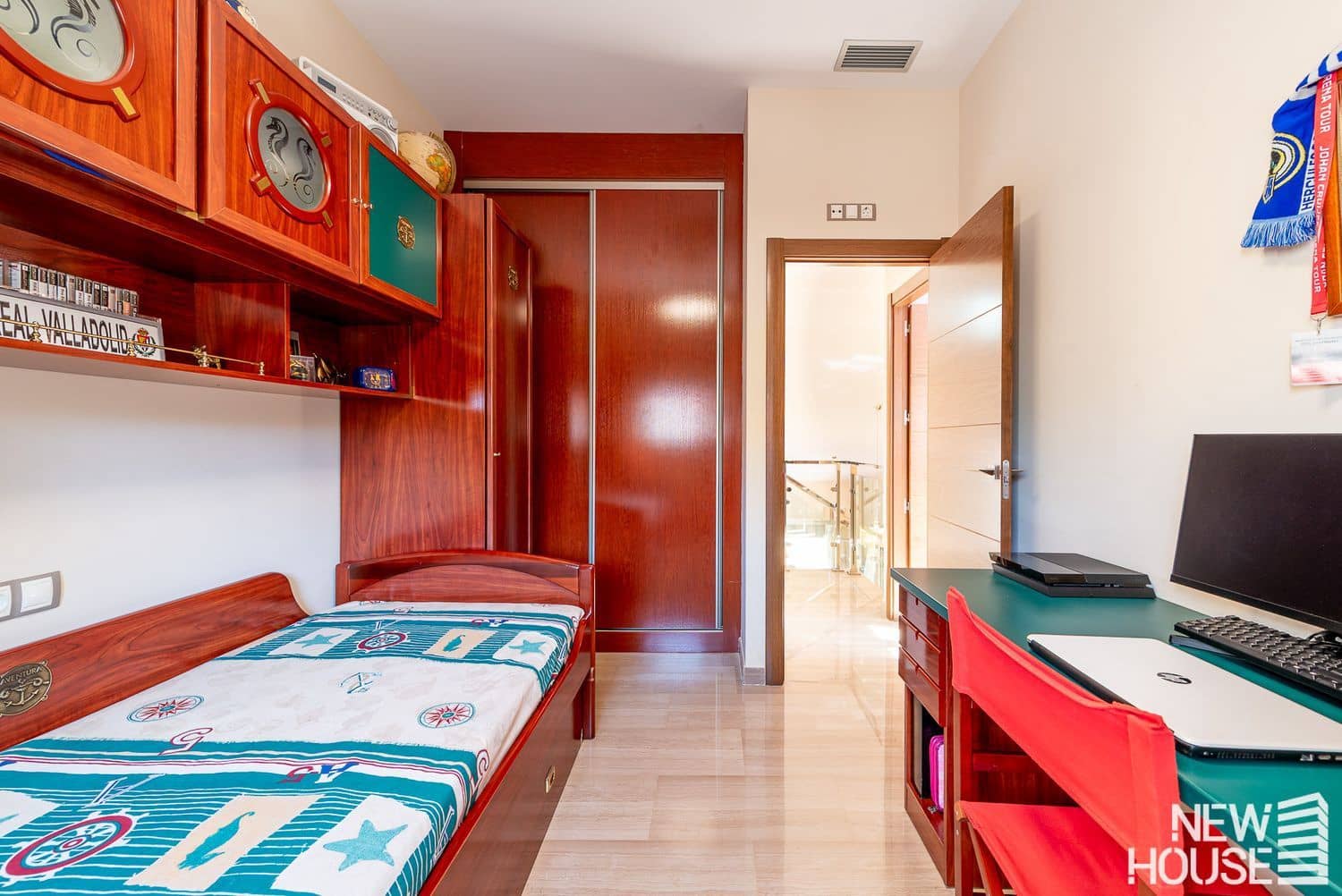 4 bedroom Villa for sale in San Juan de Alicante / Sant Joan d'Alacant with pool garage - € 1,095,000 (Ref: 9684131)