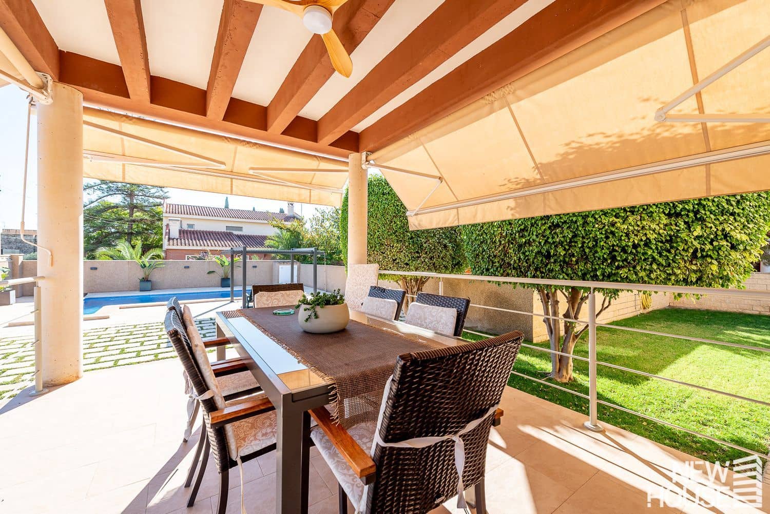 4 bedroom Villa for sale in San Juan de Alicante / Sant Joan d'Alacant with pool garage - € 1,095,000 (Ref: 9684131)