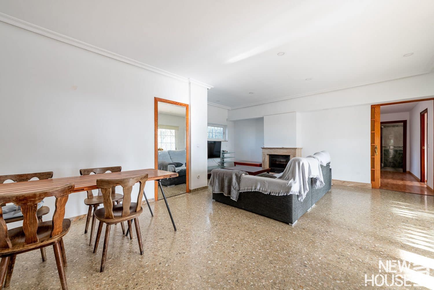 5 bedroom Villa for sale in Muchamiel / Mutxamel with pool garage - € 600,000 (Ref: 9684132)