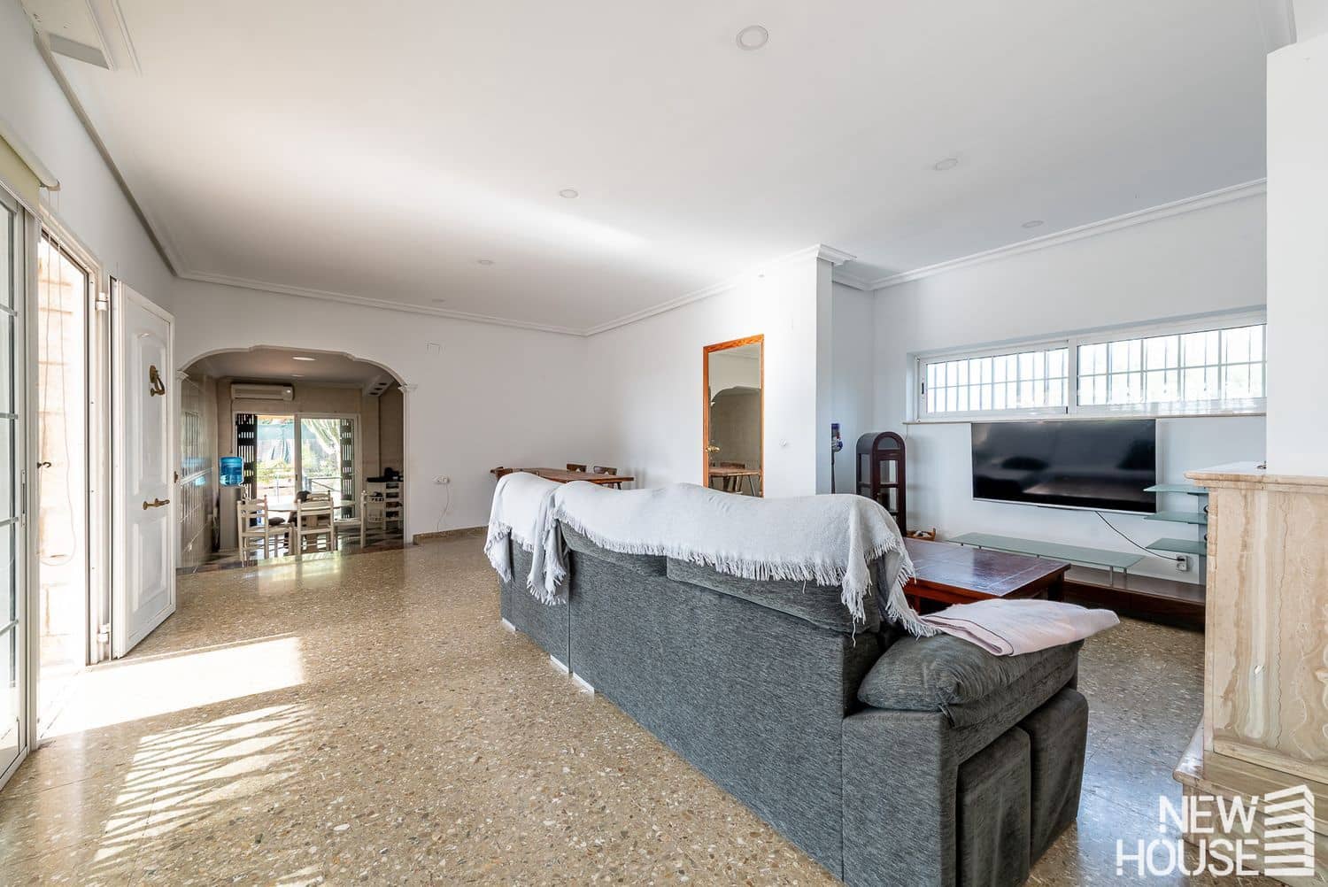 5 bedroom Villa for sale in Muchamiel / Mutxamel with pool garage - € 600,000 (Ref: 9684132)