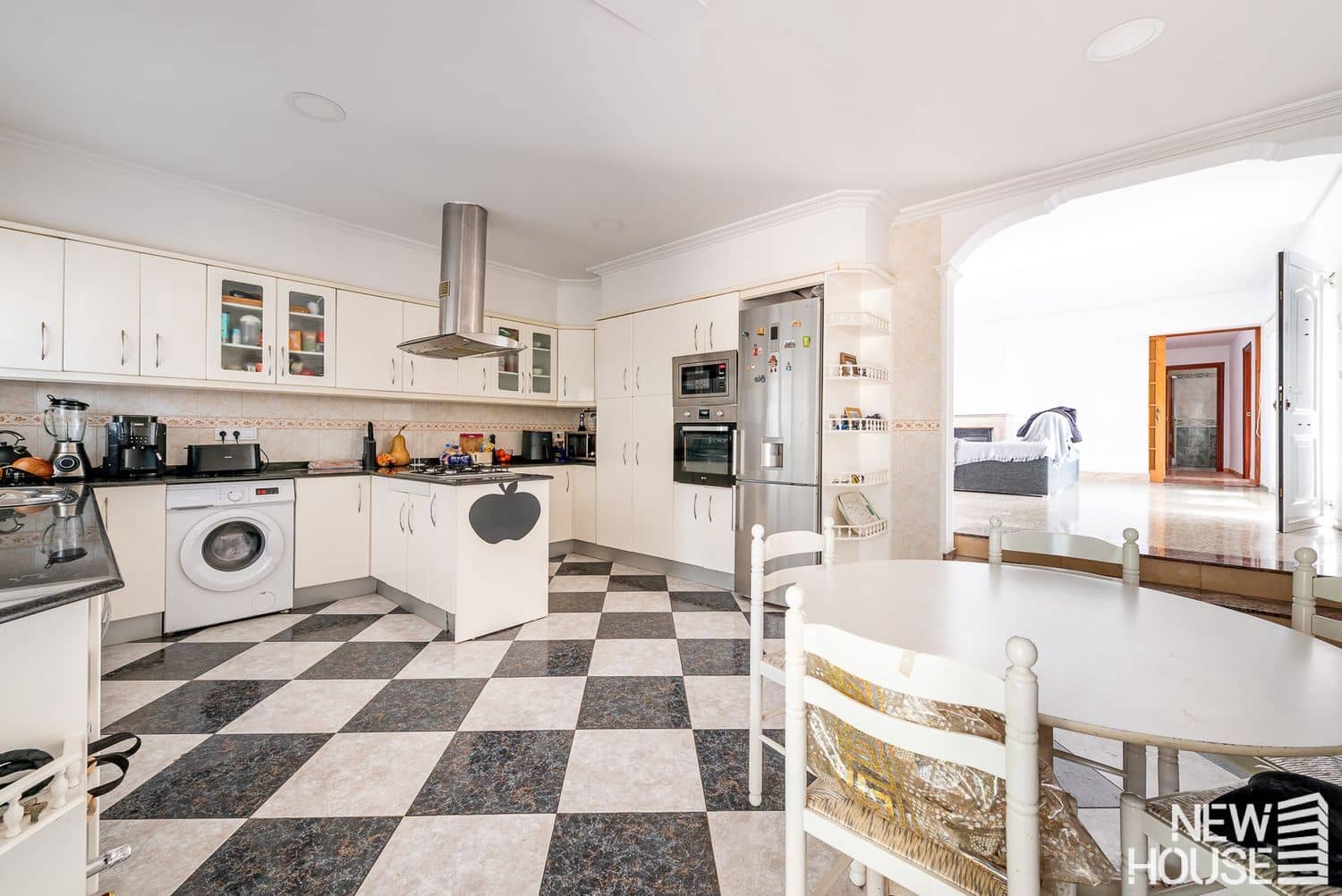 5 bedroom Villa for sale in Muchamiel / Mutxamel with pool garage - € 600,000 (Ref: 9684132)