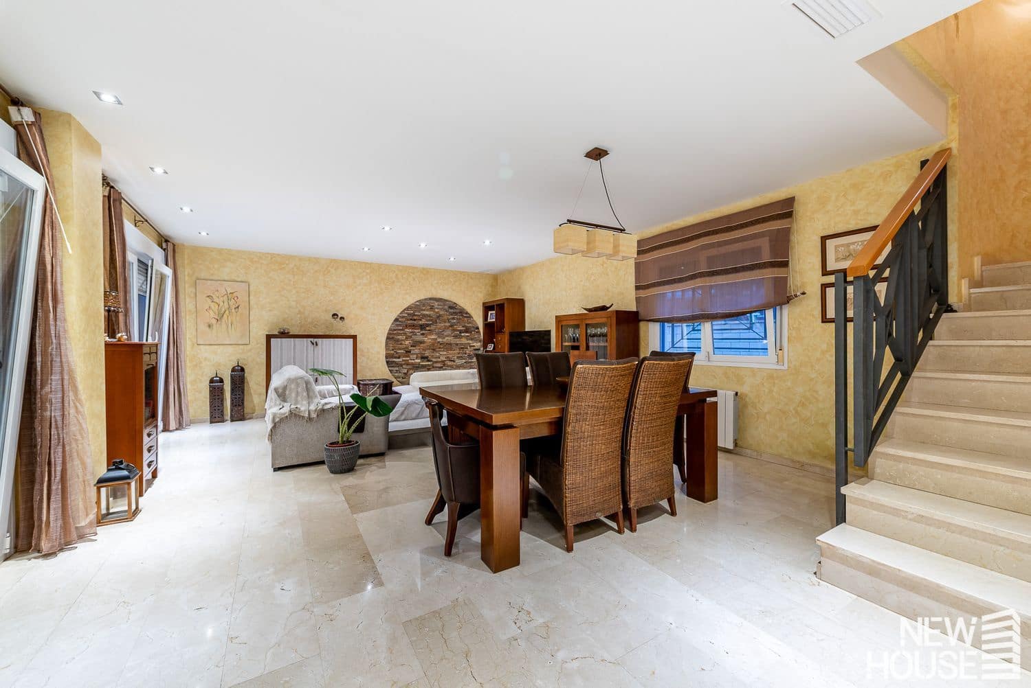 Chalet de 4 habitaciones en San Juan de Alicante / Sant Joan d'Alacant en venta con piscina garaje - 995.000 € (Ref: 9684133)