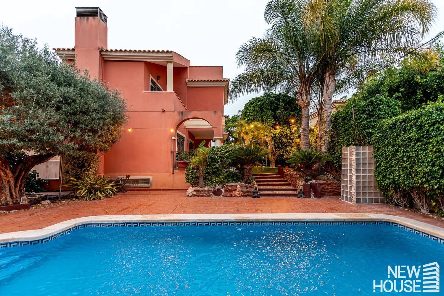 Chalet de 4 habitaciones en San Juan de Alicante / Sant Joan d'Alacant en venta con piscina garaje - 995.000 € (Ref: 9684133)