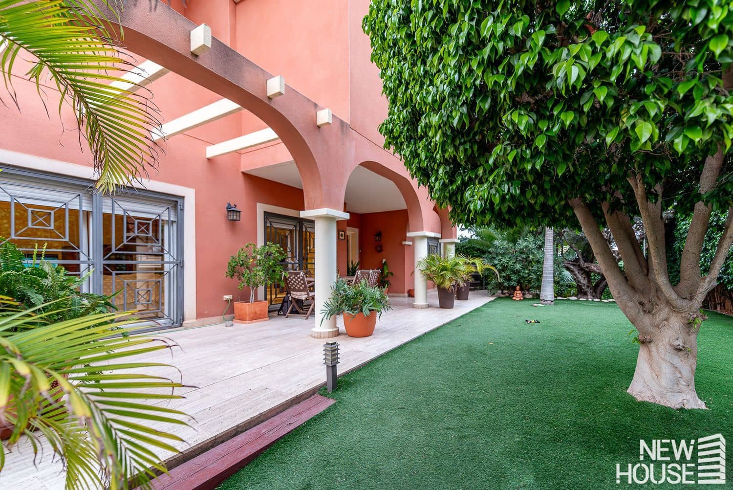 Chalet de 4 habitaciones en San Juan de Alicante / Sant Joan d'Alacant en venta con piscina garaje - 995.000 € (Ref: 9684133)