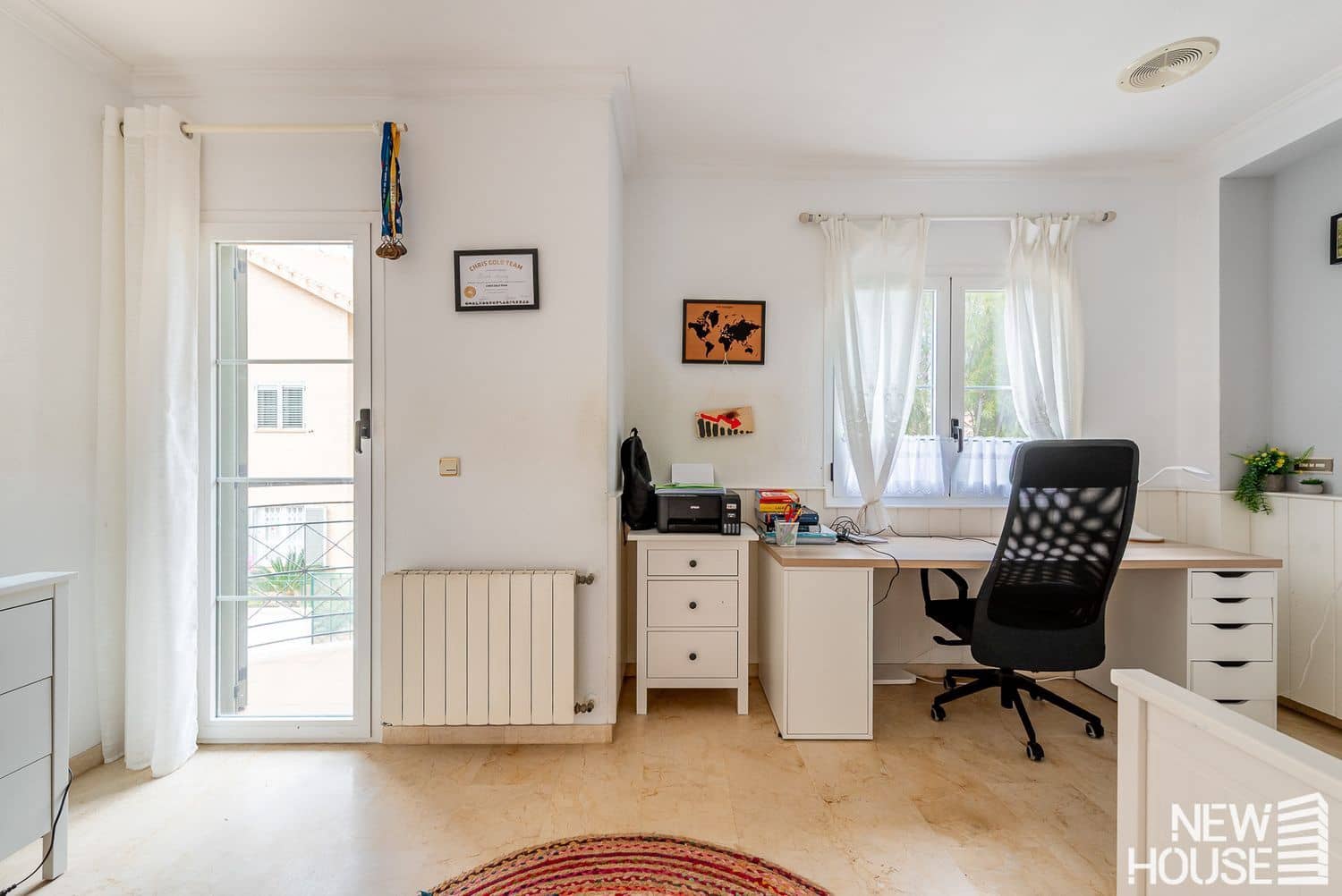 5 slaapkamer Villa te koop in Cabo de las Huertas met garage - € 990.000 (Ref: 9694732)