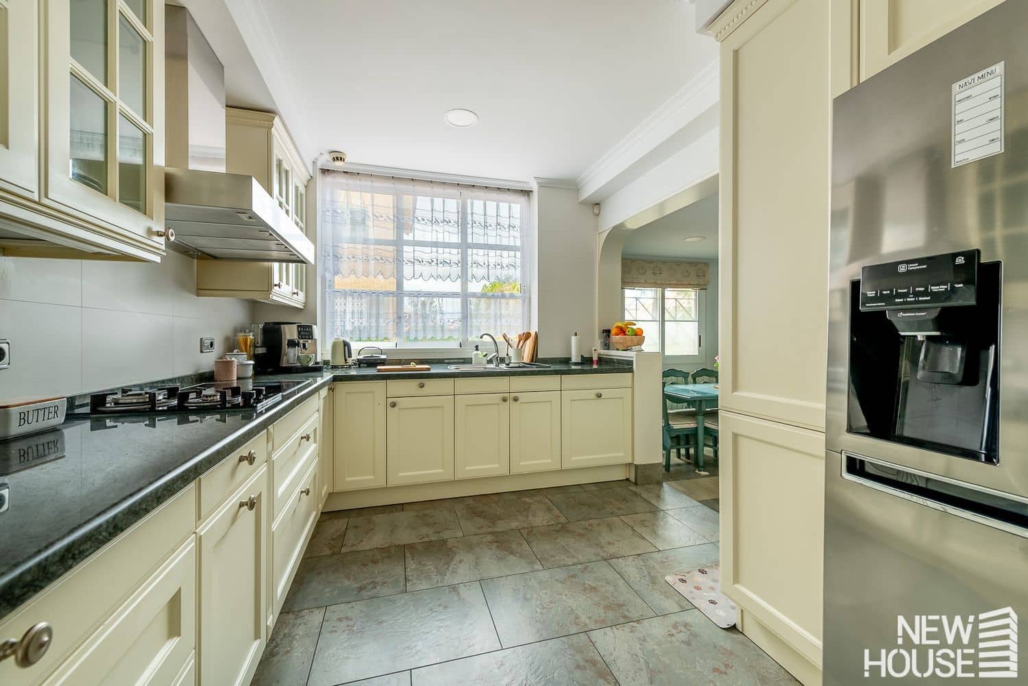 5 slaapkamer Villa te koop in Cabo de las Huertas met garage - € 990.000 (Ref: 9694732)