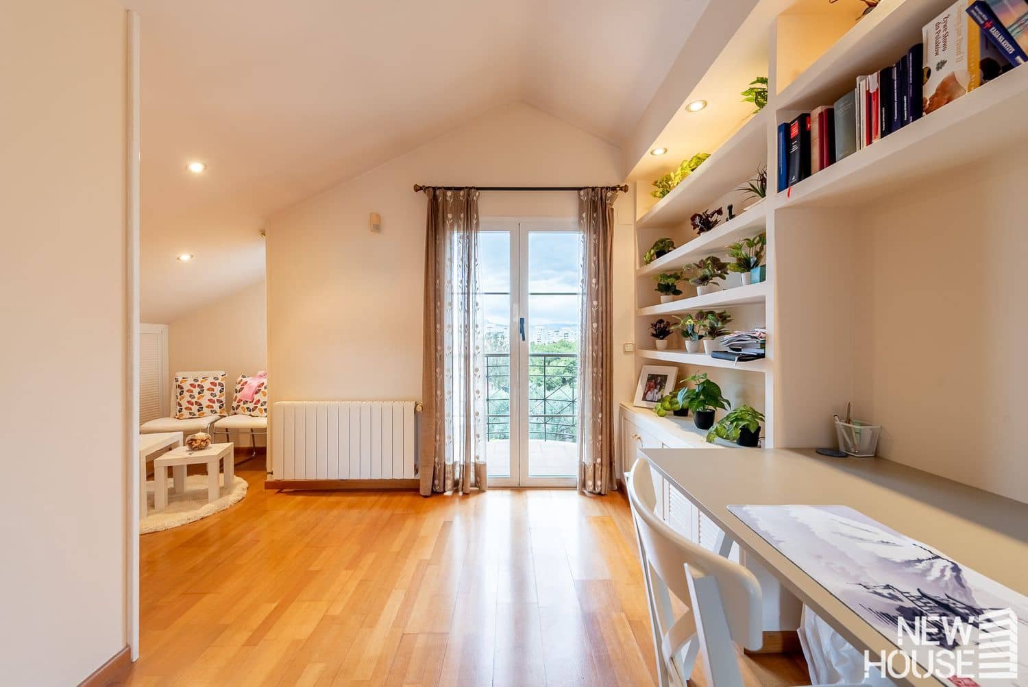 5 slaapkamer Villa te koop in Cabo de las Huertas met garage - € 990.000 (Ref: 9694732)