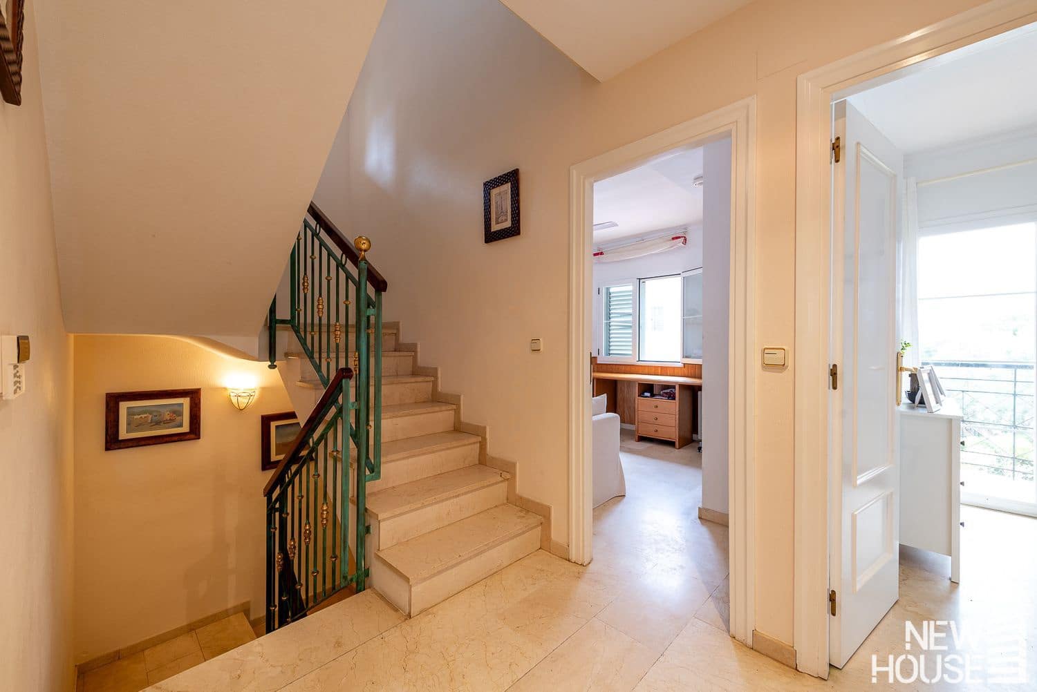 5 slaapkamer Villa te koop in Cabo de las Huertas met garage - € 990.000 (Ref: 9694732)