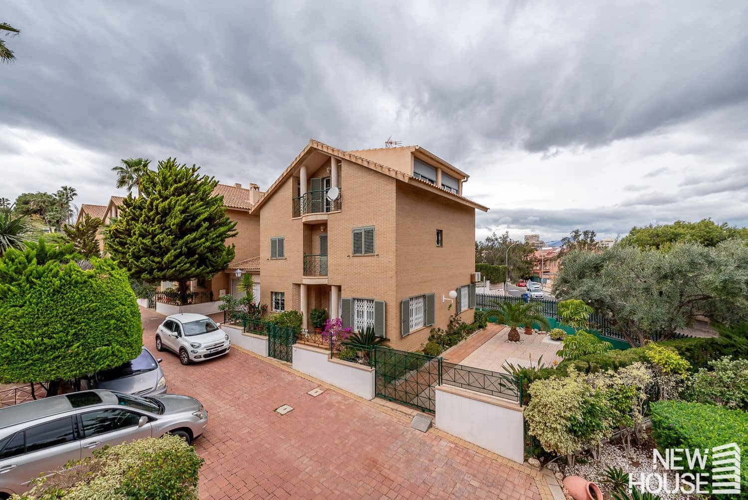 5 slaapkamer Villa te koop in Cabo de las Huertas met garage - € 990.000 (Ref: 9694732)