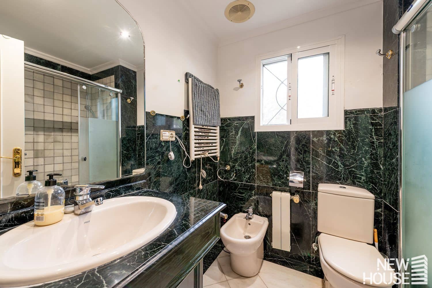 5 slaapkamer Villa te koop in Cabo de las Huertas met garage - € 990.000 (Ref: 9694732)